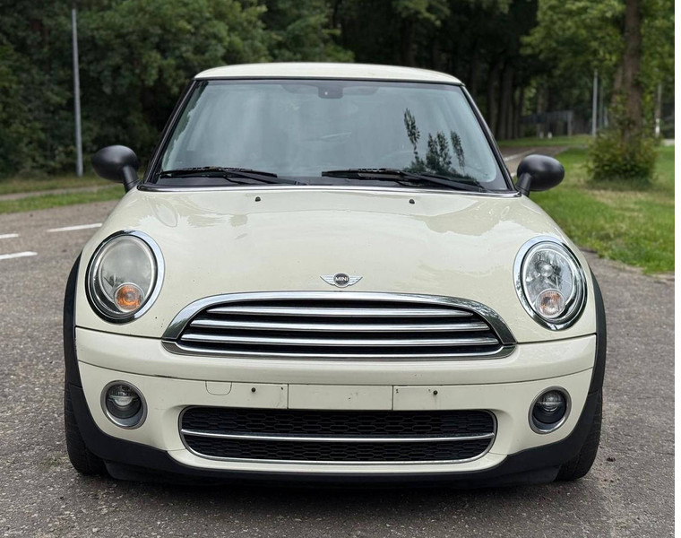 MINI (R56) One D - Седан: фото 5 MINI (R56) One D - Седан: фото 5