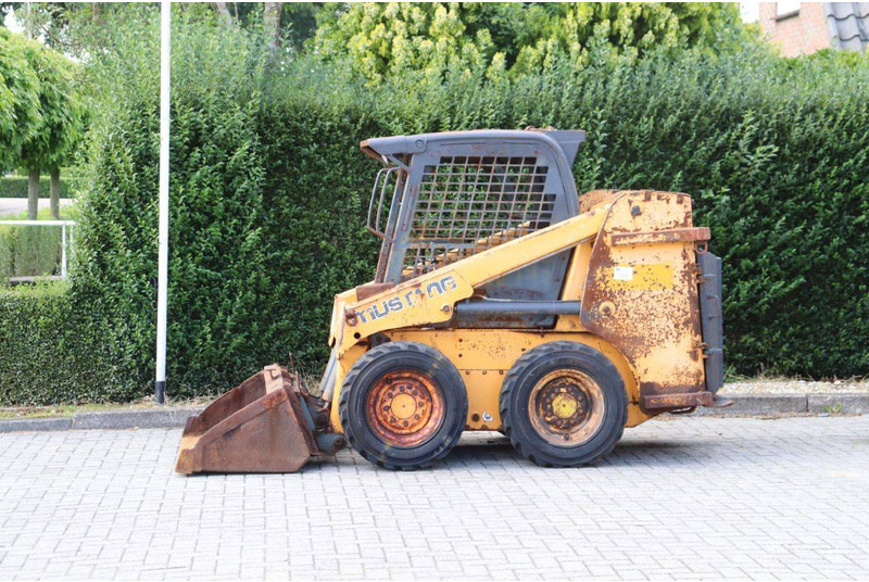 Mustang 2040 - Колёсный погрузчик: фото 1 Mustang 2040 - Колёсный погрузчик: фото 1