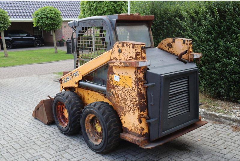 Mustang 2040 - Колёсный погрузчик: фото 4 Mustang 2040 - Колёсный погрузчик: фото 4