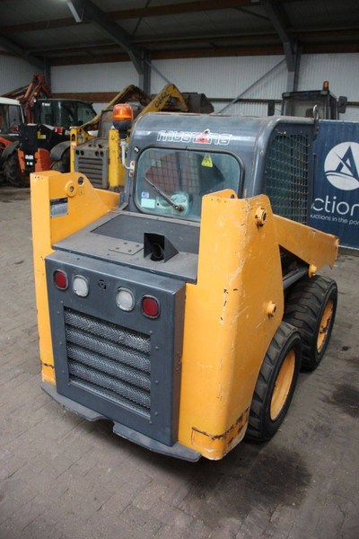 Mustang R135 - Колёсный погрузчик: фото 5 Mustang R135 - Колёсный погрузчик: фото 5