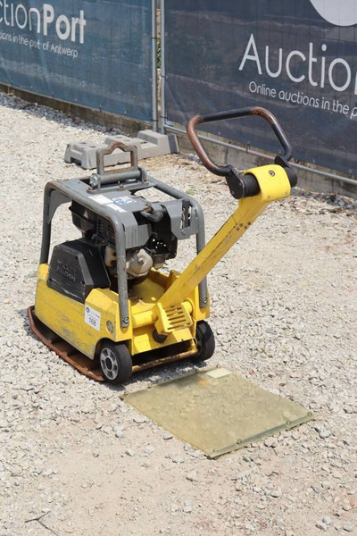 Neuson BPU3050 - Виброплита: фото 4 Neuson BPU3050 - Виброплита: фото 4