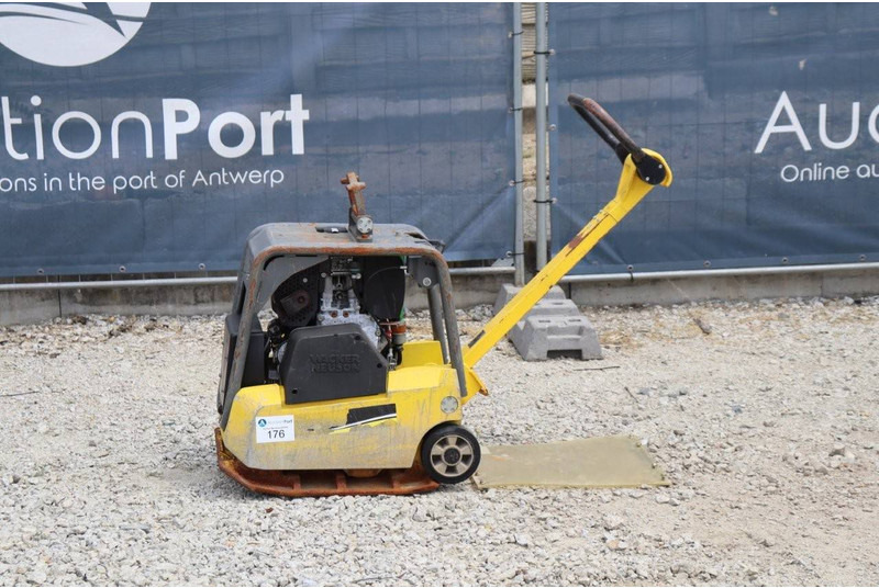 Neuson DPU3050 - Виброплита: фото 1 Neuson DPU3050 - Виброплита: фото 1