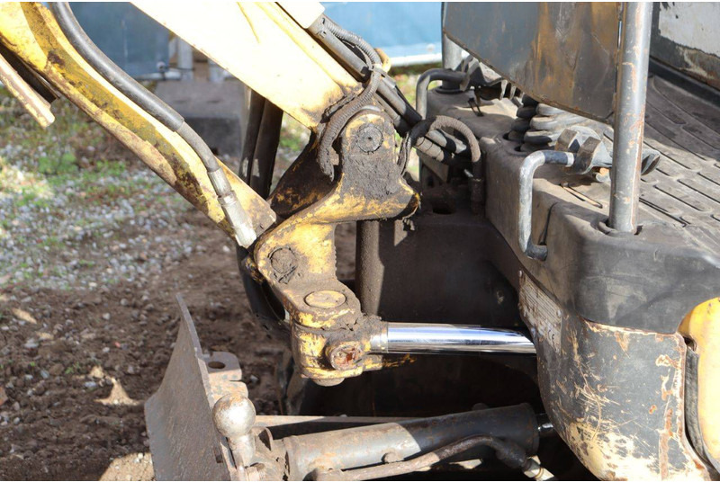 Мини-экскаватор New Holland E10SR: фото 18