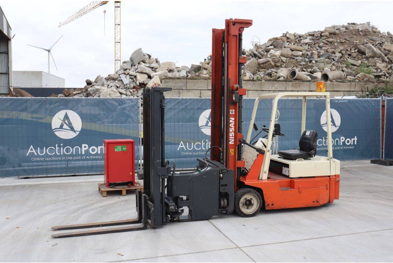 Nissan  - Электропогрузчик: фото 1 Nissan  - Электропогрузчик: фото 1