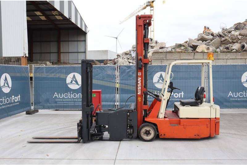 Nissan  - Электропогрузчик: фото 2 Nissan  - Электропогрузчик: фото 2