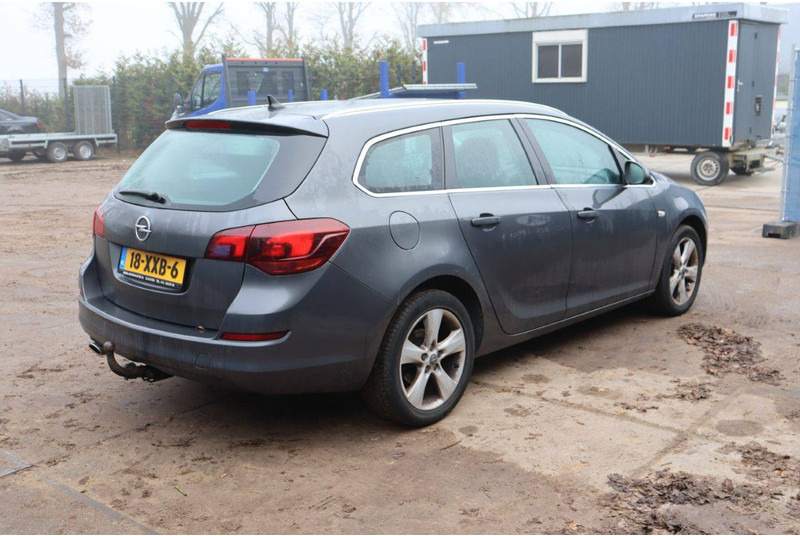 Легковой автомобиль Opel Astra Sports Tourer: фото 6 Легковой автомобиль Opel Astra Sports Tourer: фото 6