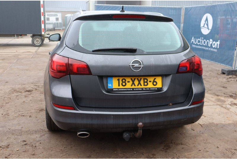 Легковой автомобиль Opel Astra Sports Tourer: фото 15 Легковой автомобиль Opel Astra Sports Tourer: фото 15