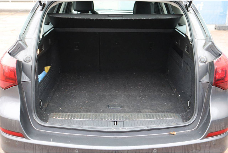 Легковой автомобиль Opel Astra Sports Tourer: фото 18 Легковой автомобиль Opel Astra Sports Tourer: фото 18