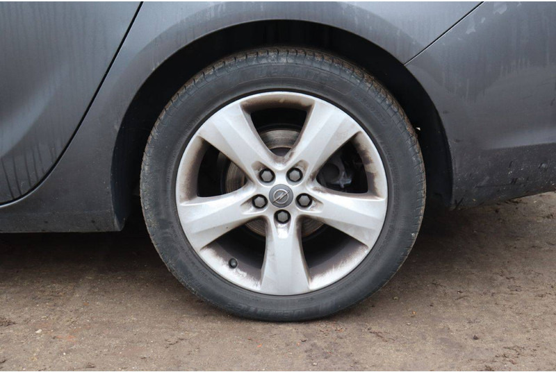 Легковой автомобиль Opel Astra Sports Tourer: фото 14 Легковой автомобиль Opel Astra Sports Tourer: фото 14