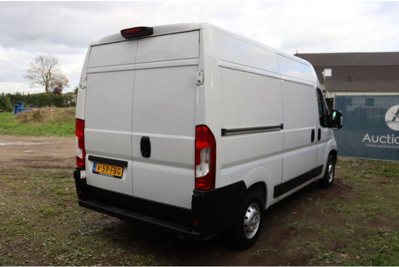 Цельнометаллический фургон Peugeot Boxer: фото 6 Цельнометаллический фургон Peugeot Boxer: фото 6
