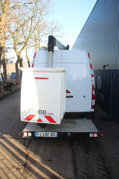 Renault - Грузовик с подъемником: фото 4 Renault - Грузовик с подъемником: фото 4