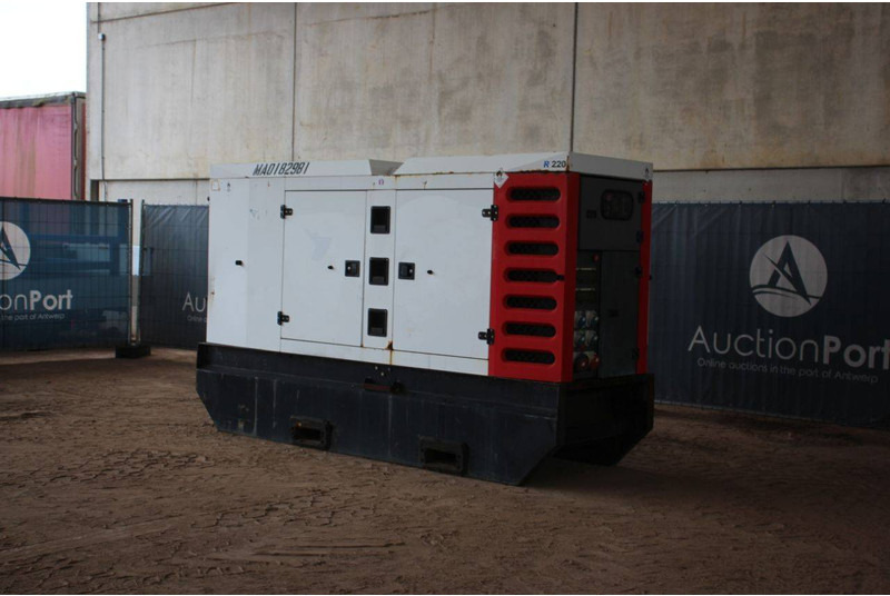 SDMO R220C3 - Электрогенератор: фото 3 SDMO R220C3 - Электрогенератор: фото 3