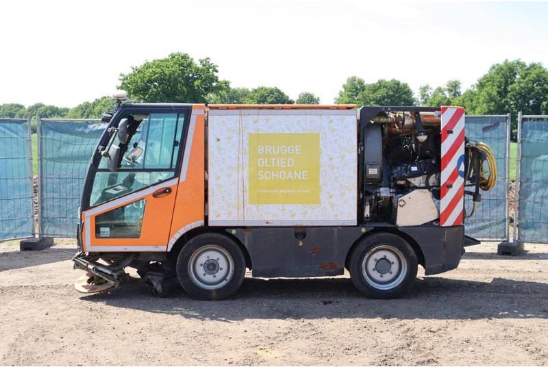 Schmidt MFH 2500 Typ:11 - Подметально-уборочная машина: фото 2 Schmidt MFH 2500 Typ:11 - Подметально-уборочная машина: фото 2