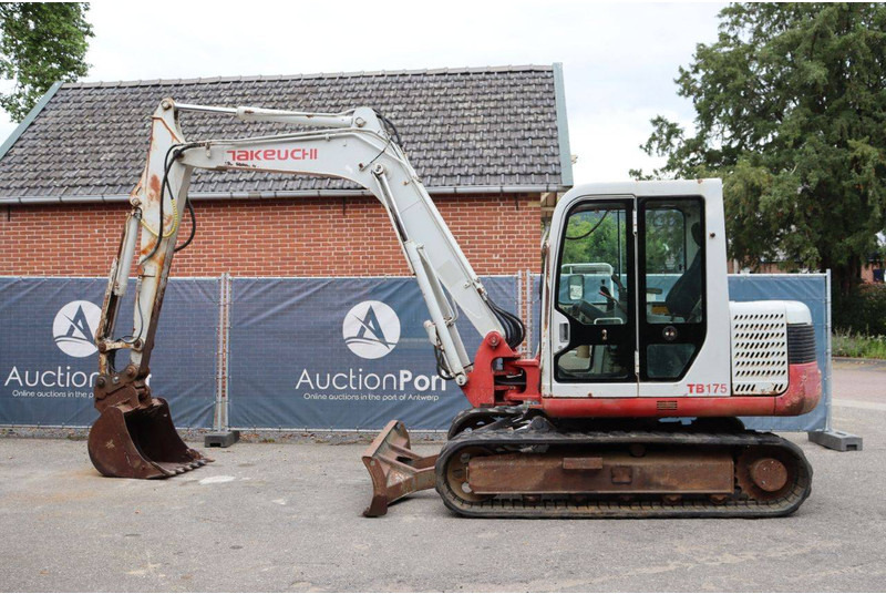 Takeuchi TB175 - Мини-экскаватор: фото 2 Takeuchi TB175 - Мини-экскаватор: фото 2