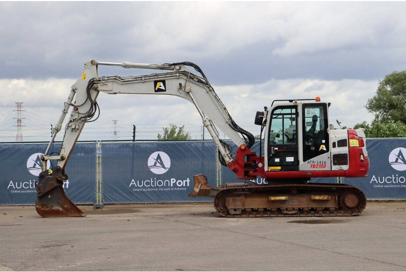 Takeuchi TB2150 - Гусеничный экскаватор: фото 2 Takeuchi TB2150 - Гусеничный экскаватор: фото 2