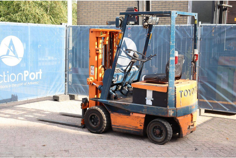 Toyota 4FB15 - Электропогрузчик: фото 3 Toyota 4FB15 - Электропогрузчик: фото 3