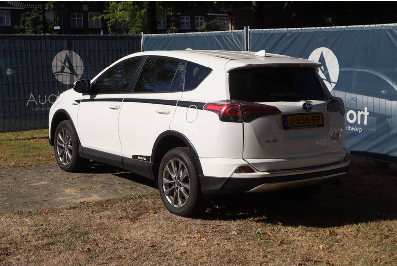 Toyota RAV4 - Внедорожник: фото 4 Toyota RAV4 - Внедорожник: фото 4