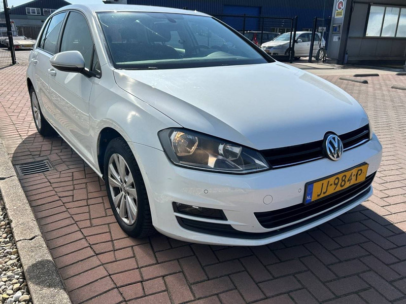 Volkswagen Golf - Легковой автомобиль: фото 5 Volkswagen Golf - Легковой автомобиль: фото 5