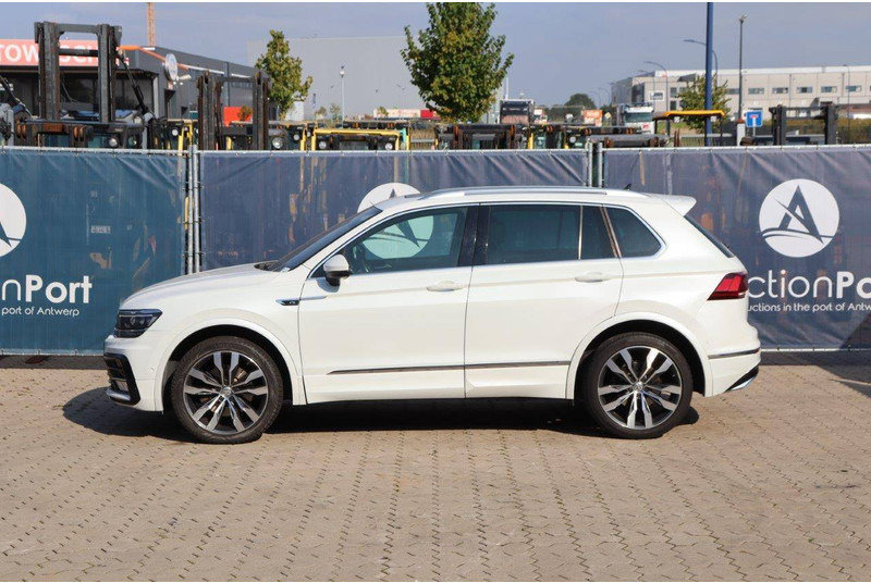 Volkswagen Tiguan R line - Легковой автомобиль: фото 2 Volkswagen Tiguan R line - Легковой автомобиль: фото 2