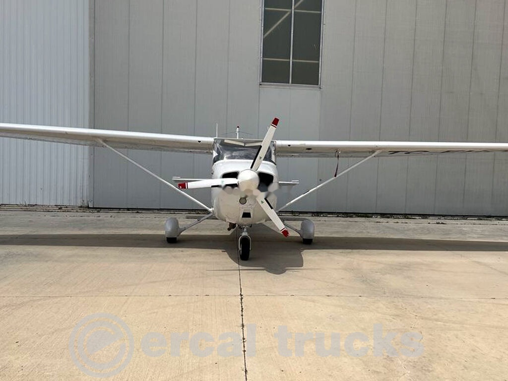 1977 Cessna 172N Diesel TC-EHO Airplane - Аэродромная техника: фото 3 1977 Cessna 172N Diesel TC-EHO Airplane - Аэродромная техника: фото 3