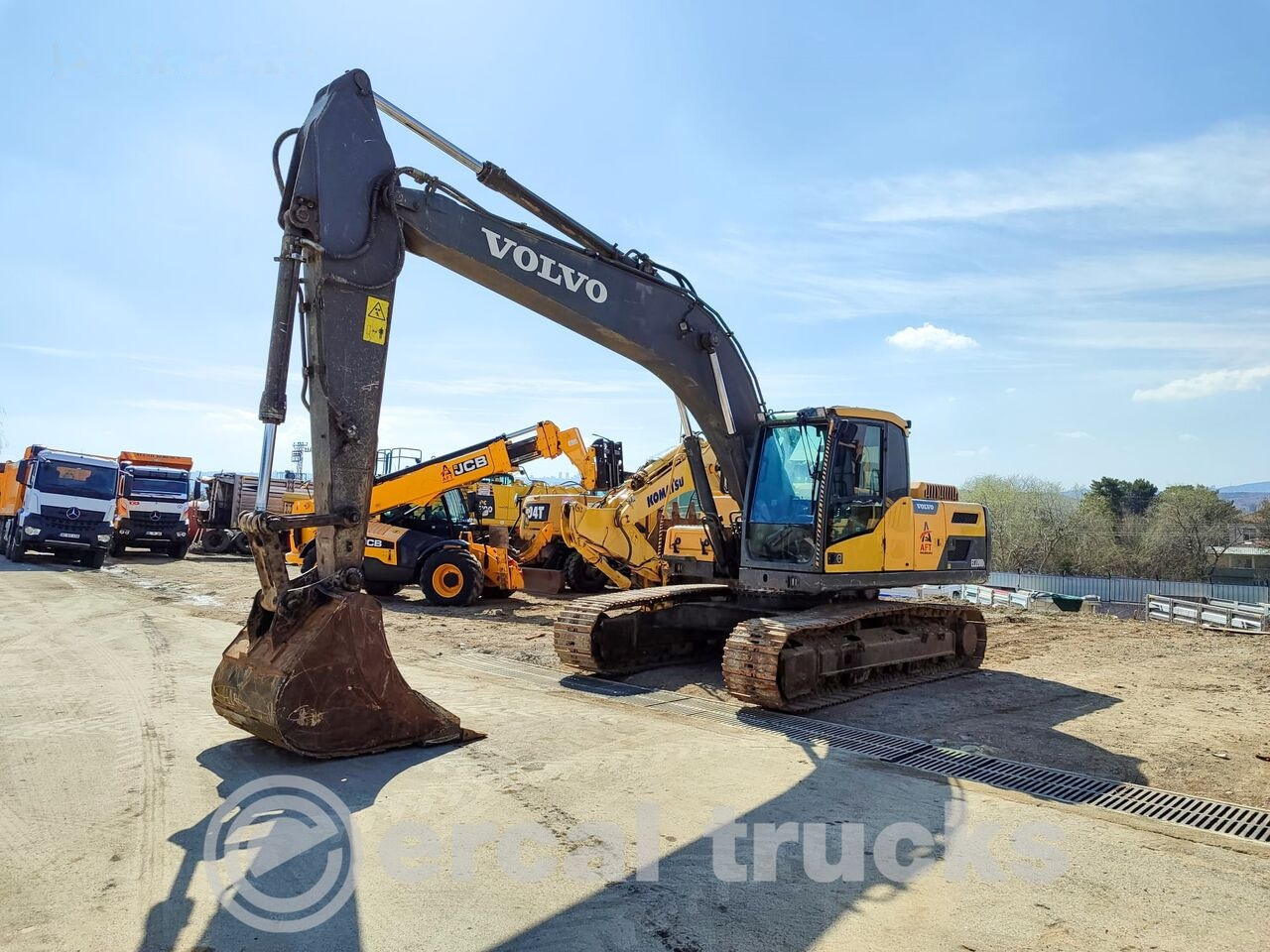 Volvo 2017 EC 220DL EXCAVATOR - Гусеничный экскаватор: фото 1 Volvo 2017 EC 220DL EXCAVATOR - Гусеничный экскаватор: фото 1