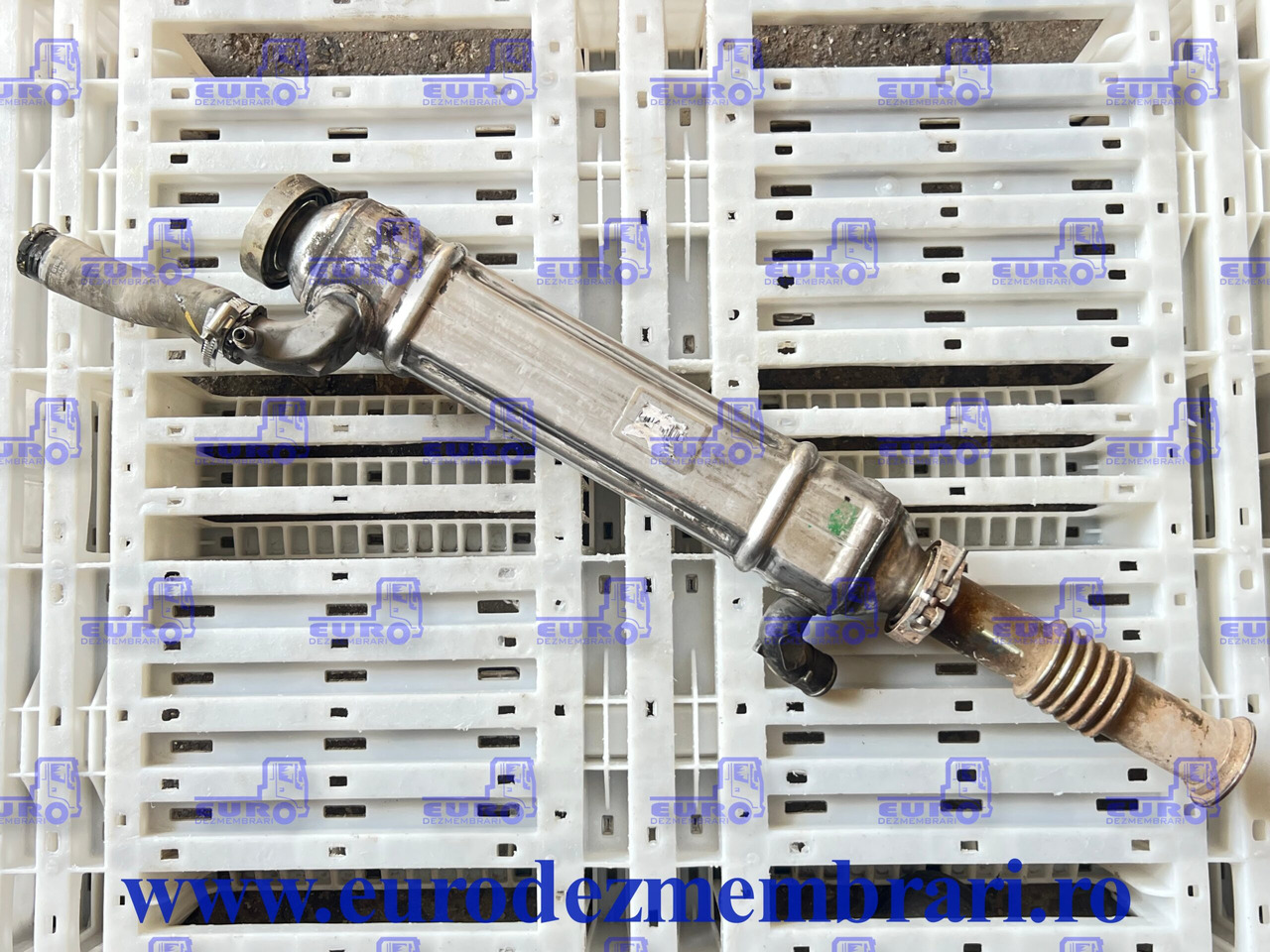 EGR FORD FHR6 GC469F464AC - Радиатор EGR для Грузовиков: фото 2 EGR FORD FHR6 GC469F464AC - Радиатор EGR для Грузовиков: фото 2