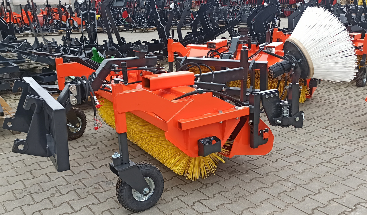 Metal-Technik Zamiatarka TOP MT 1600mm/ Sweeper / Kehrmaschine / Подметальная машина - Щетка: фото 5 Metal-Technik Zamiatarka TOP MT 1600mm/ Sweeper / Kehrmaschine / Подметальная машина - Щетка: фото 5