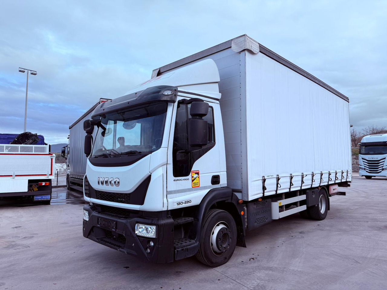 IVECO ML120E22 Eurocargo E6 (Tauliner) - Тентованный грузовик: фото 1 IVECO ML120E22 Eurocargo E6 (Tauliner) - Тентованный грузовик: фото 1