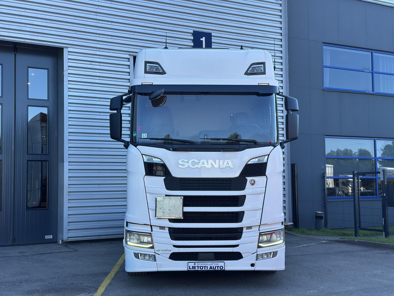 SCANIA S 450 A4x2EB - Тягач: фото 3 SCANIA S 450 A4x2EB - Тягач: фото 3