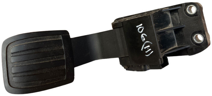 DAF 2015 - Педаль: фото 1 DAF 2015 - Педаль: фото 1