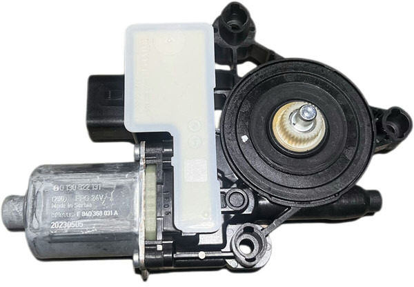 DAF XG - Стеклоподъёмник: фото 3 DAF XG - Стеклоподъёмник: фото 3