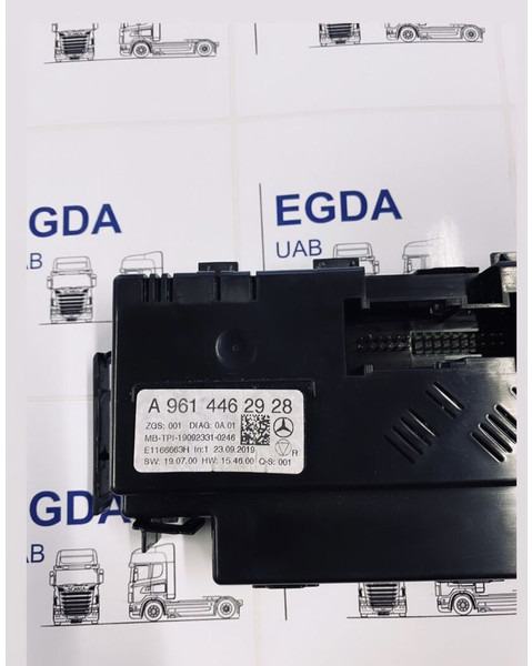 Mercedes-Benz ACTROS 6 (11) - Блок управления: фото 4 Mercedes-Benz ACTROS 6 (11) - Блок управления: фото 4