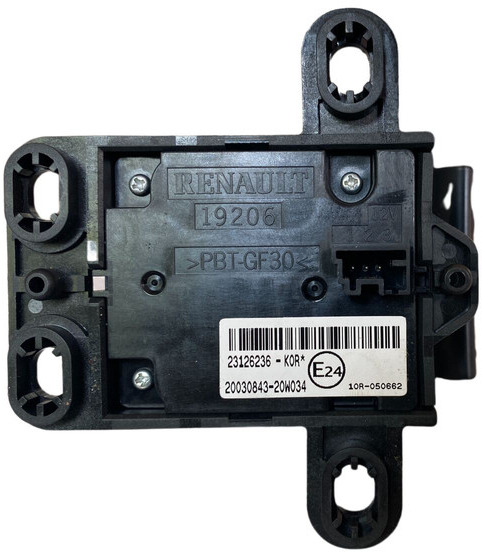 Renault - Приборная панель: фото 3 Renault - Приборная панель: фото 3