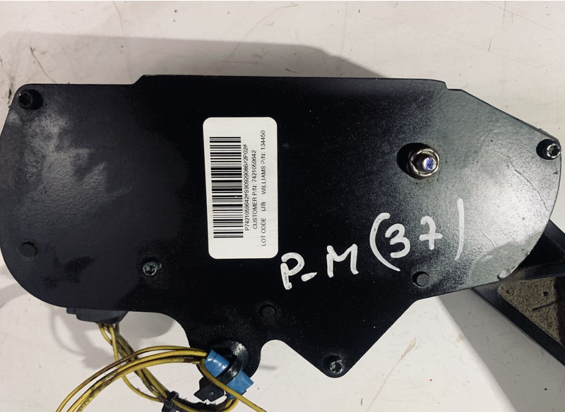 Renault PREMIUM - Педаль: фото 2 Renault PREMIUM - Педаль: фото 2