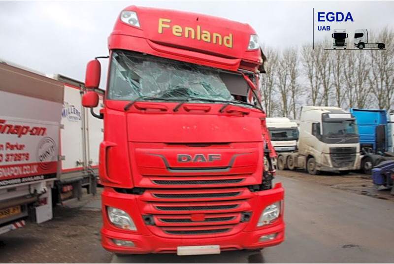 DAF - Тягач: фото 4 DAF - Тягач: фото 4