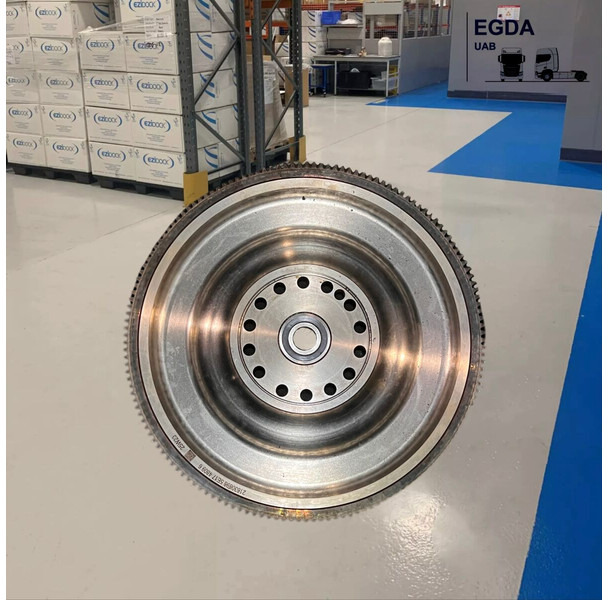 Volvo FH5 - Маховик: фото 1 Volvo FH5 - Маховик: фото 1