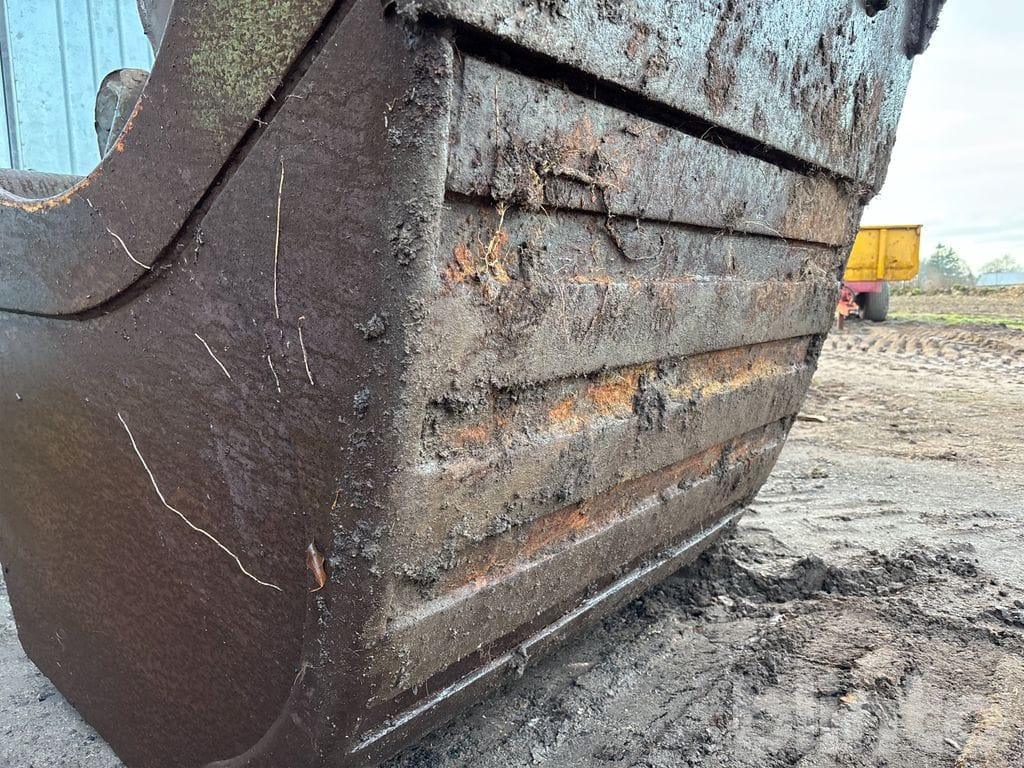 Ковш для экскаватора B27 fäste: фото 19