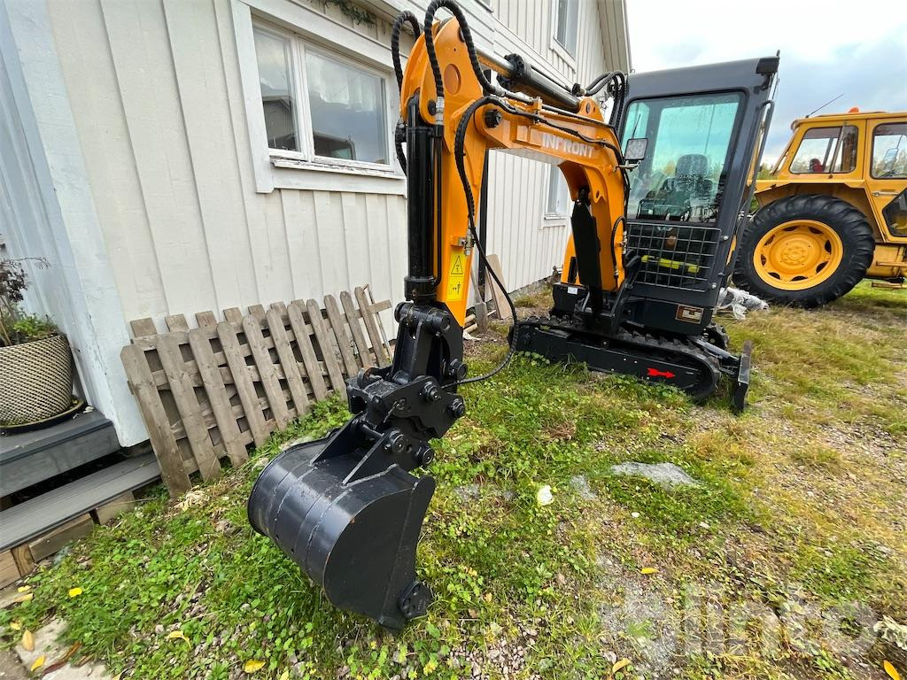Bandgrävare Infront 3 ton - Мини-экскаватор: фото 4 Bandgrävare Infront 3 ton - Мини-экскаватор: фото 4