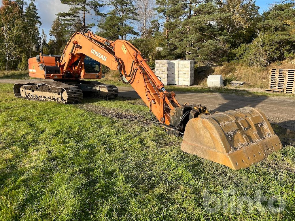 Doosan DX225LC (Låga timmar) - Гусеничный экскаватор: фото 3 Doosan DX225LC (Låga timmar) - Гусеничный экскаватор: фото 3