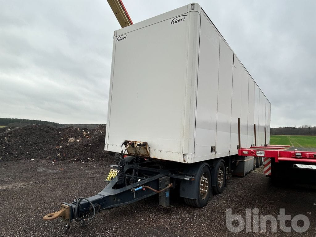 Ekeri/Krone - Прицеп-фургон: фото 5 Ekeri/Krone - Прицеп-фургон: фото 5