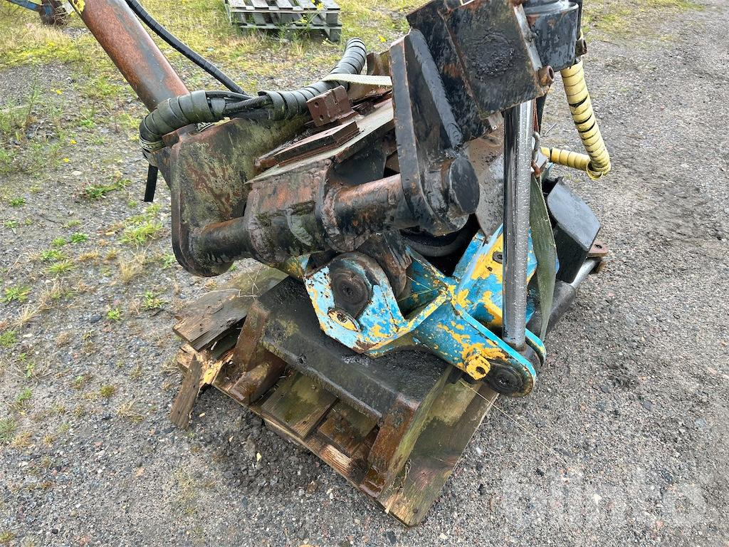 Engcon-EC3027GR10 - Тилтротатор: фото 1 Engcon-EC3027GR10 - Тилтротатор: фото 1