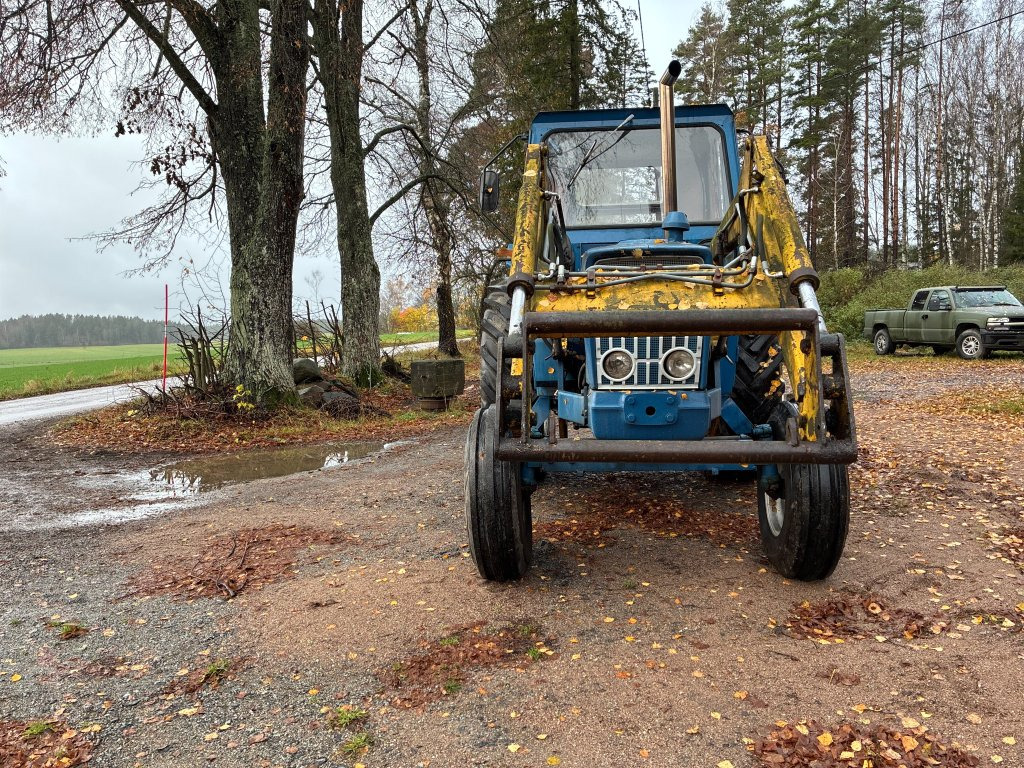 FORD 5000 - Трактор: фото 2 FORD 5000 - Трактор: фото 2