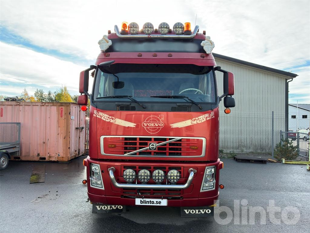VOLVO FH12 6X2T SEMI CHH - Грузовик: фото 2 VOLVO FH12 6X2T SEMI CHH - Грузовик: фото 2