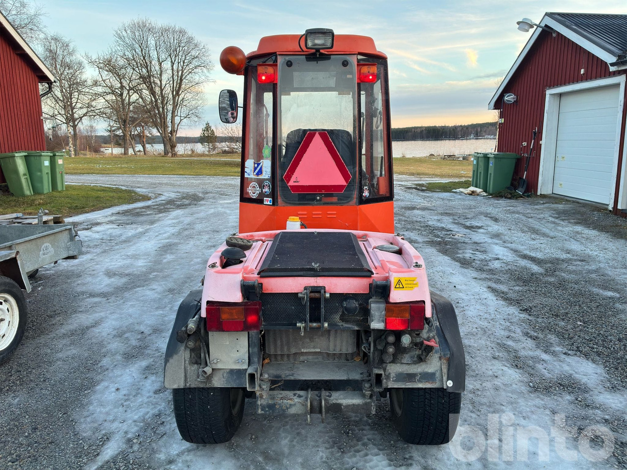 Коммунальный трактор HOLDER C-TRAC 2.42: фото 6 Коммунальный трактор HOLDER C-TRAC 2.42: фото 6