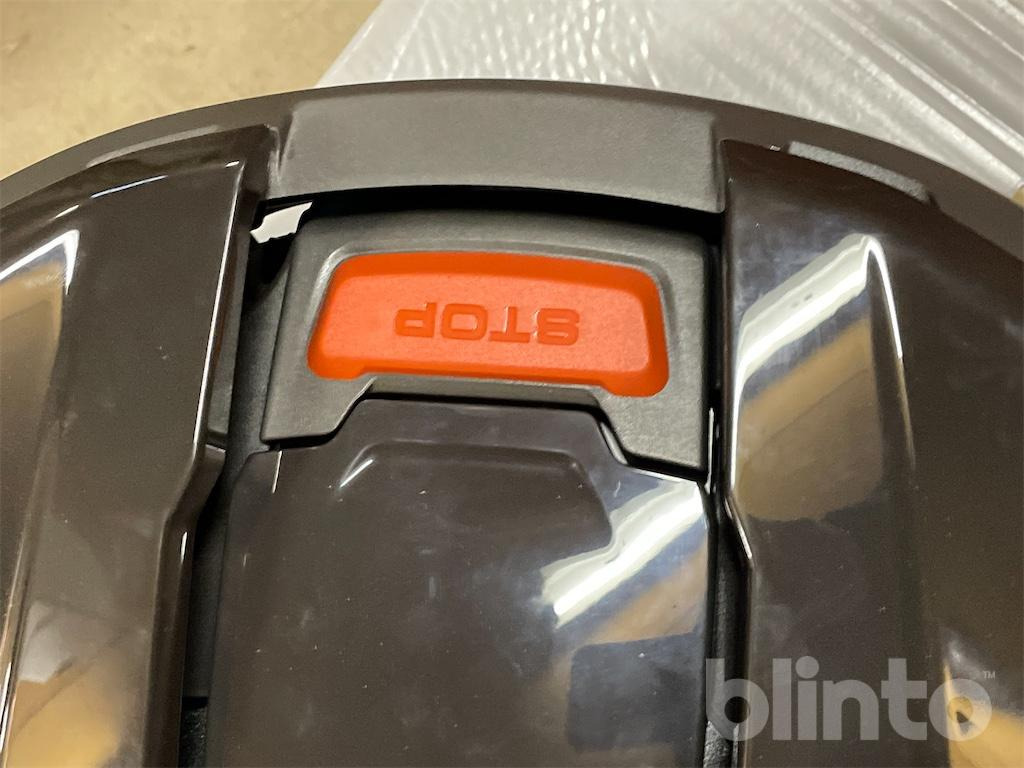 Газонокосилка Husqvarna Automower 310 MARK II (2022): фото 16