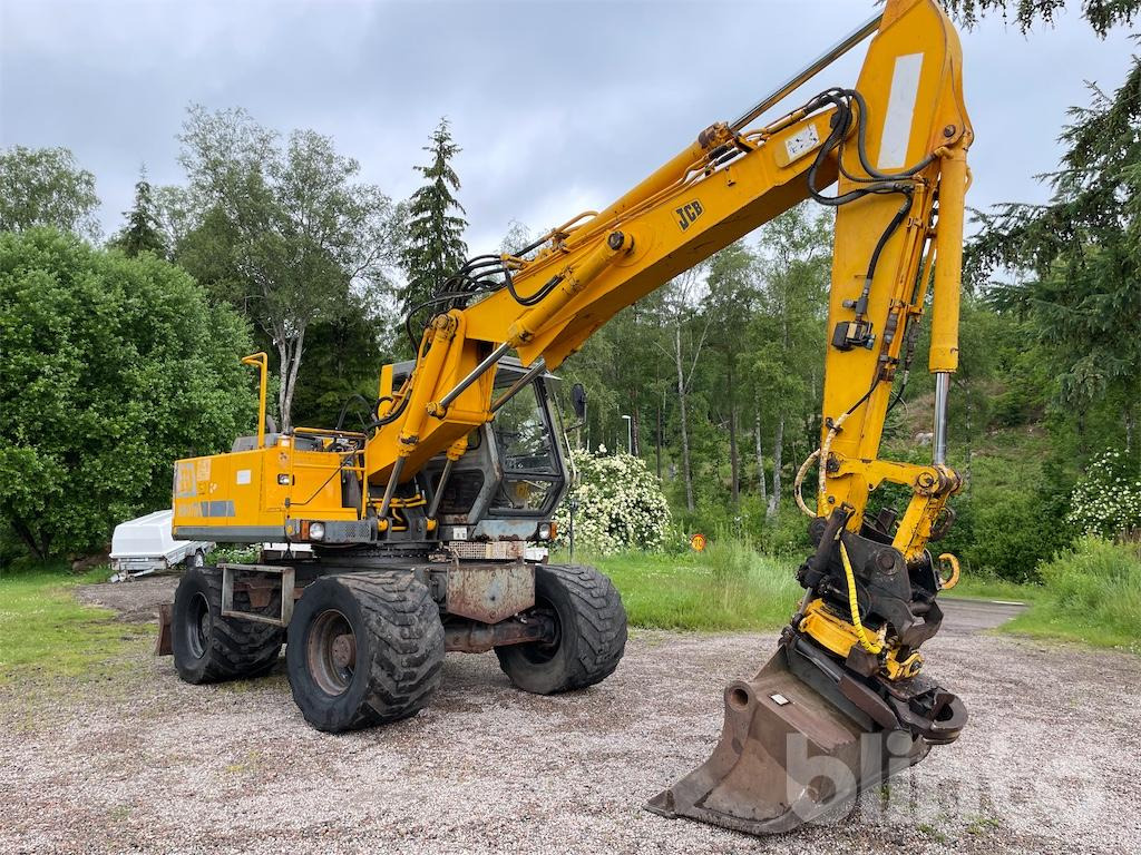 JCB JS130W - Колёсный экскаватор: фото 3 JCB JS130W - Колёсный экскаватор: фото 3