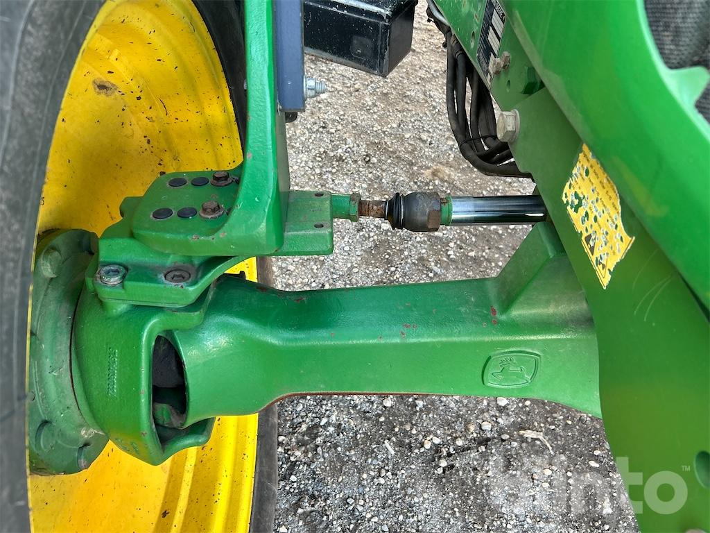 Трактор John Deere 6320 (2004): фото 13 Трактор John Deere 6320 (2004): фото 13
