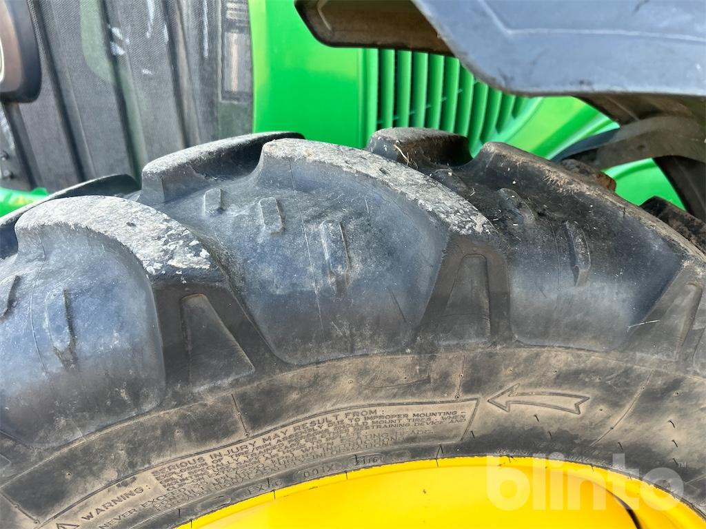 Трактор John Deere 6320 (2004): фото 18 Трактор John Deere 6320 (2004): фото 18