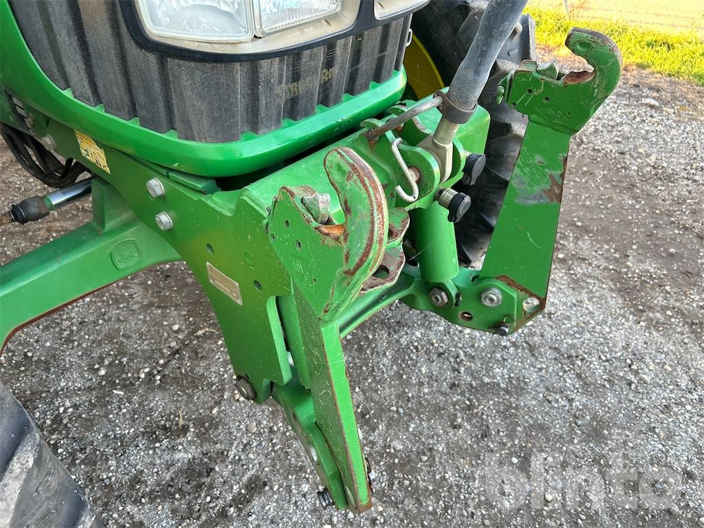 Трактор John Deere 6320 (2004): фото 12 Трактор John Deere 6320 (2004): фото 12