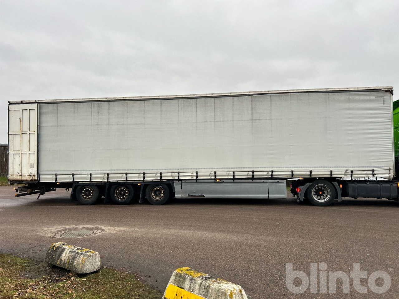 KRONE SD - Тентованный полуприцеп: фото 3 KRONE SD - Тентованный полуприцеп: фото 3